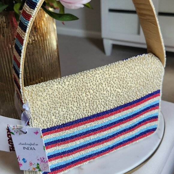 NWT Beaded Travel, NYC viral handbag - Picture 5 of 5